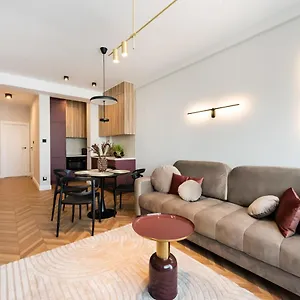 https://remarkable-city-centre-warsaw.warsawhotelspoland.com